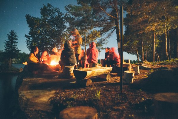 Comment explorer les parcs nationaux de Tasmanie : itinéraires et conseils de camping ?